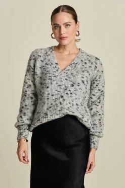 TRUI Animal Grey
